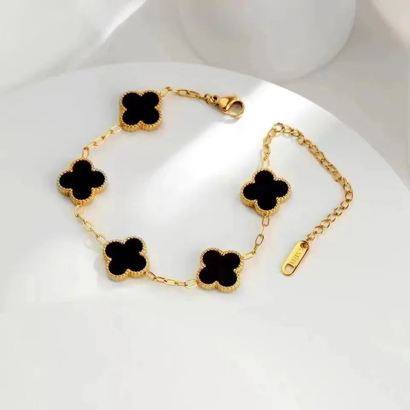 Onyx Patel Clover Bracelet