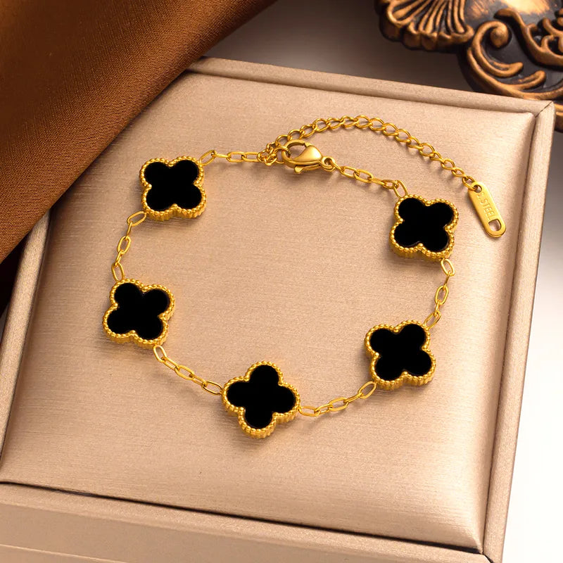 Onyx Patel Clover Bracelet